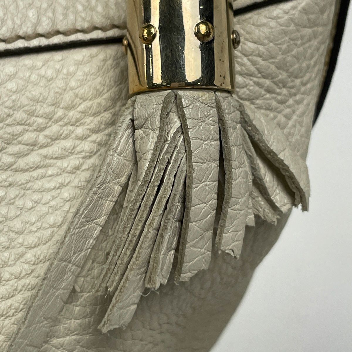 Gucci Soho Shoulder Bag Interlocking G Leather Ivory — view 6