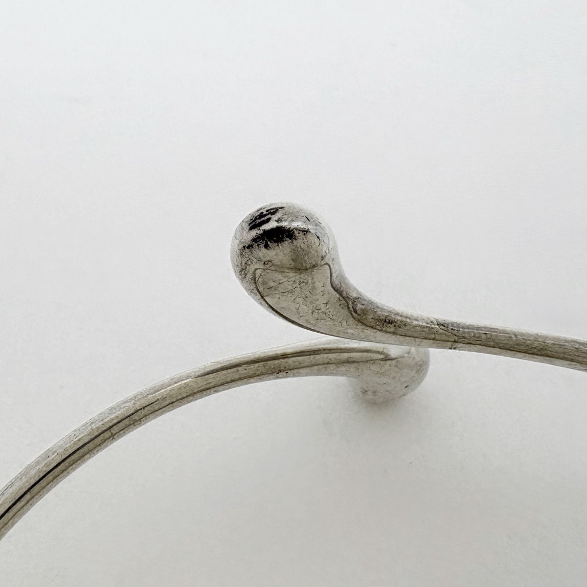Tiffany & Co Teardrop Bangle 925 Sterling Silver Bracelet — view 3