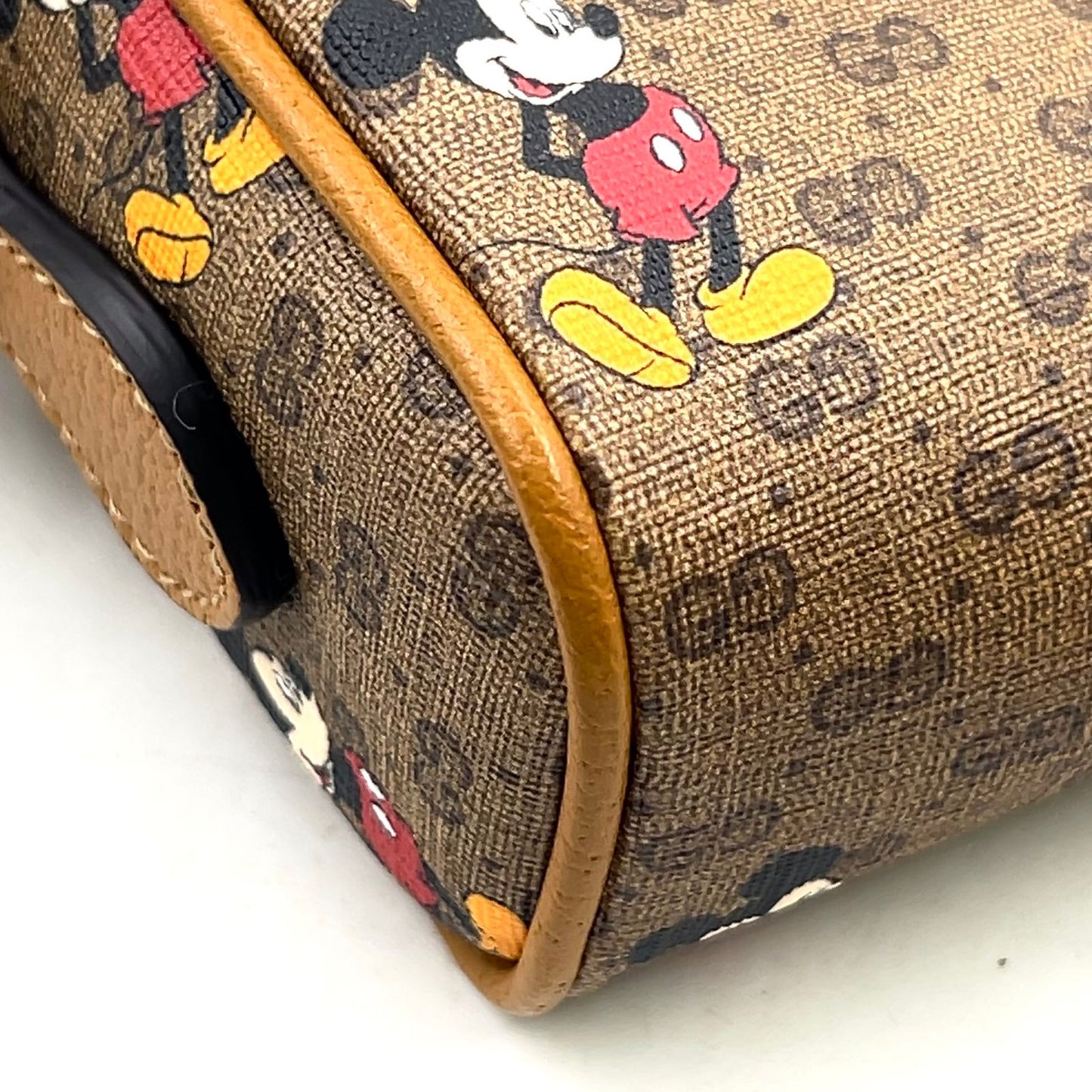 Gucci Disney Micro GG Leather Brown Shoulder Bag Gold — view 7