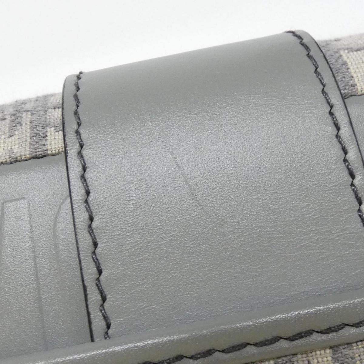 Dior Oblique 30 Montaigne Shoulder Bag — view 5