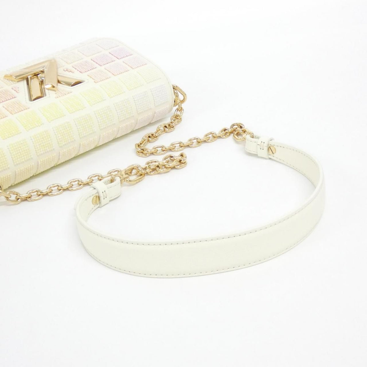 Louis Vuitton Twist West Shoulder Bag — view 4