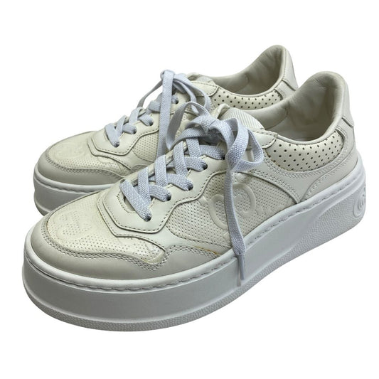Gucci GG Embossed Sneakers Thick Sole Perforated Leather White Comfortable
