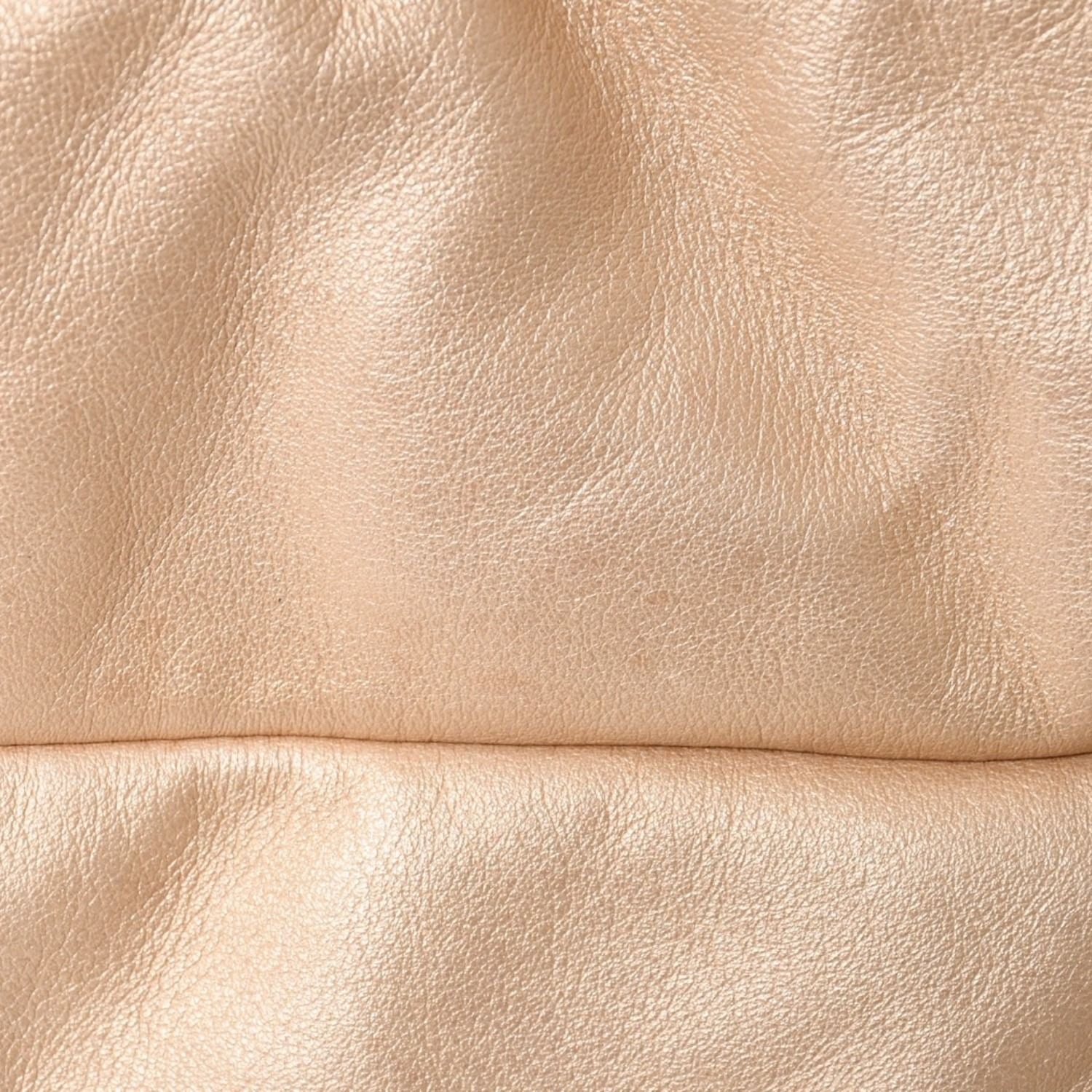 Chanel Coco Cocoon MM Tote Bag CC Logo Lambskin Gold — view 5
