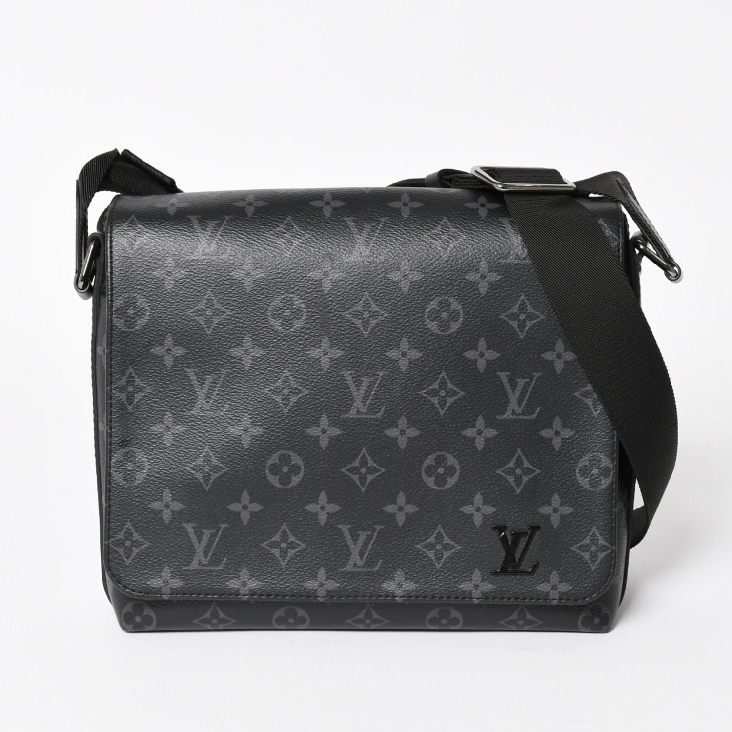 Louis Vuitton Shoulder Bag District NM Monogram Eclipse Black