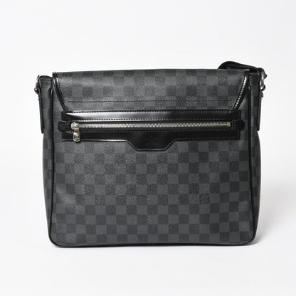 Louis Vuitton Daniel MM Shoulder Bag Damier Graphite Black Silver — view 2