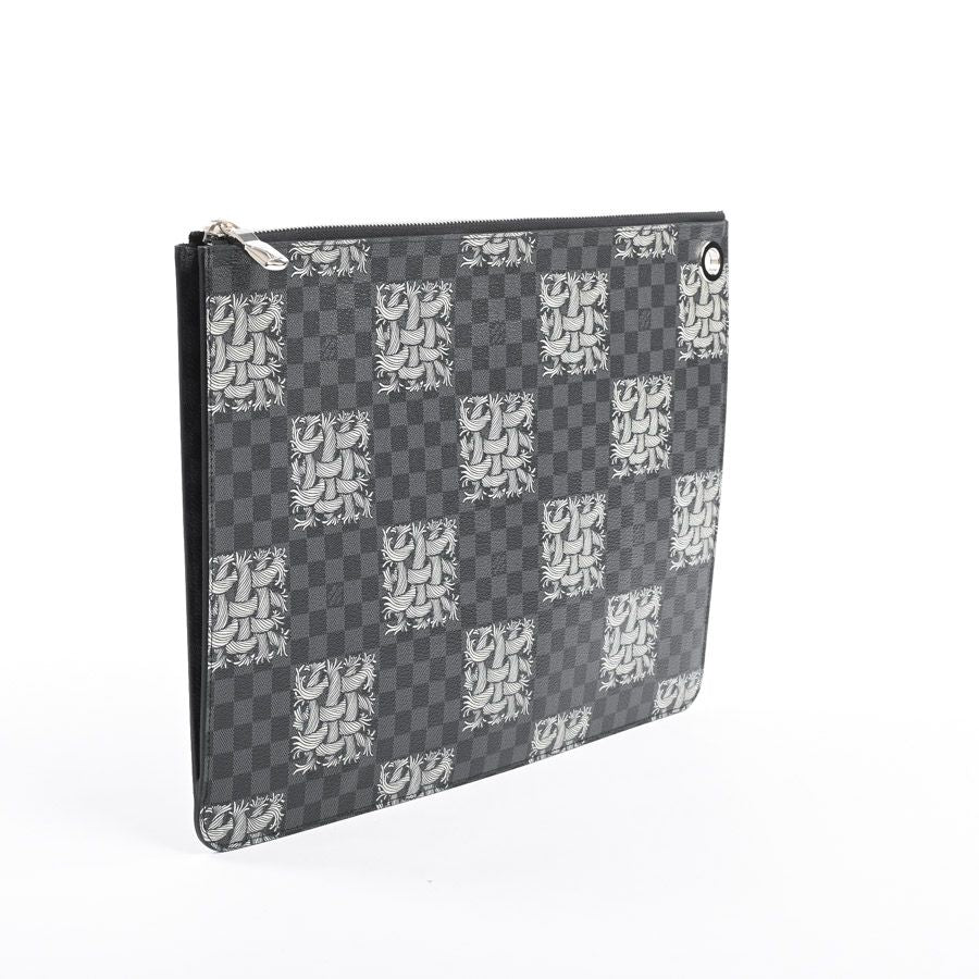 Louis Vuitton Clutch Pochette Jour GM — view 2