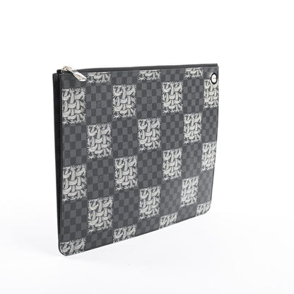 Louis Vuitton Clutch Pochette Jour GM — view 2
