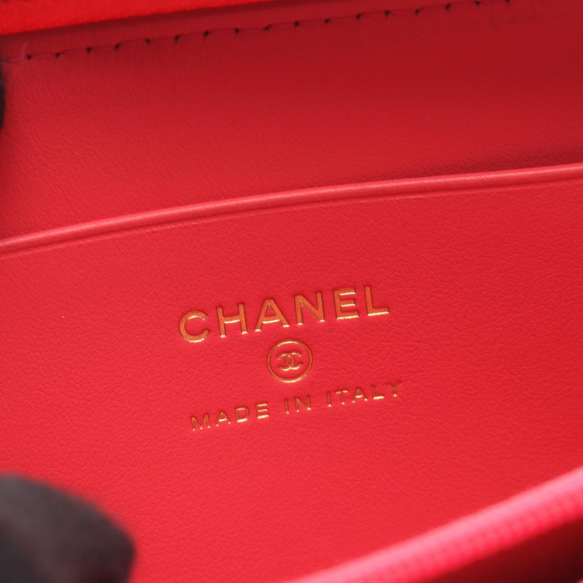 Chanel Round Wallet CC Logo Pink Caviar Leather CC — view 4