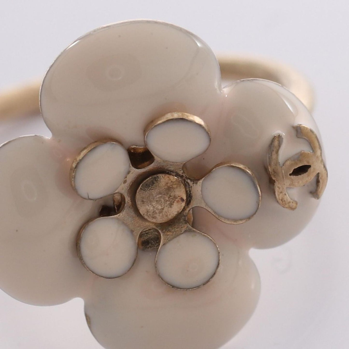 Chanel Ring CC Logo Flower — view 6