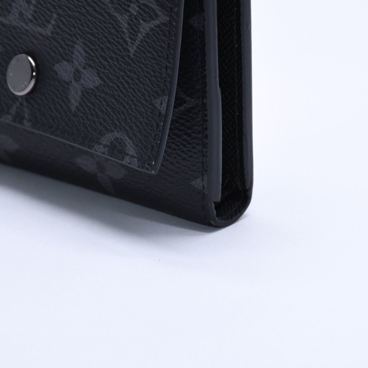 Louis Vuitton Monogram Eclipse Victor Wallet Black — view 8