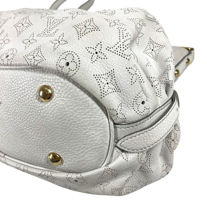 Louis Vuitton Shoulder Bag XS Monogram Mahina Leather White — view 6