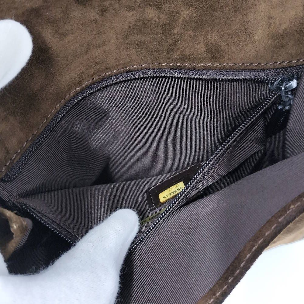 Chanel Shoulder Bag Suede Brown — view 7