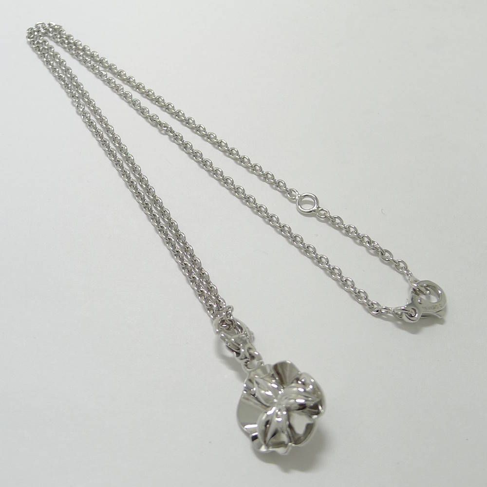 Chanel Camellia Necklace 18K White Gold — view 4