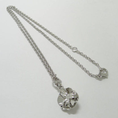 Chanel Camellia Necklace 18K White Gold — view 4
