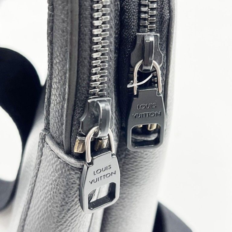 Louis Vuitton Belt Bag Avenue Black Damoflage Silver — view 7