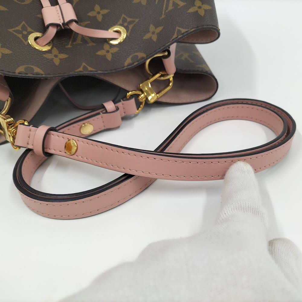 Louis Vuitton Neo Noe Shoulder Bag Monogram Rose Poodle — view 7