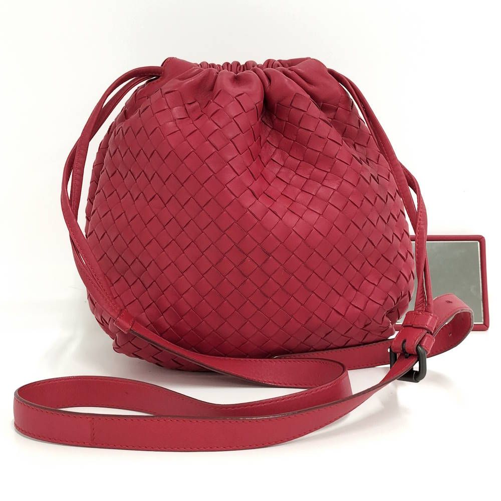Bottega Veneta Drawstring Shoulder Bag Intrecciato Leather — view 2