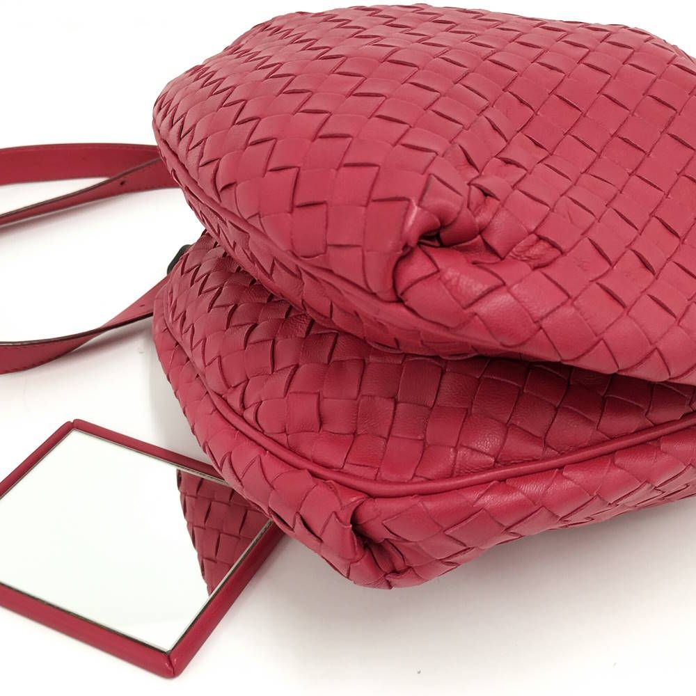 Bottega Veneta Drawstring Shoulder Bag Intrecciato Leather — view 5