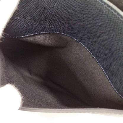 Louis Vuitton Roman MM Messenger Bag Taiga — view 8