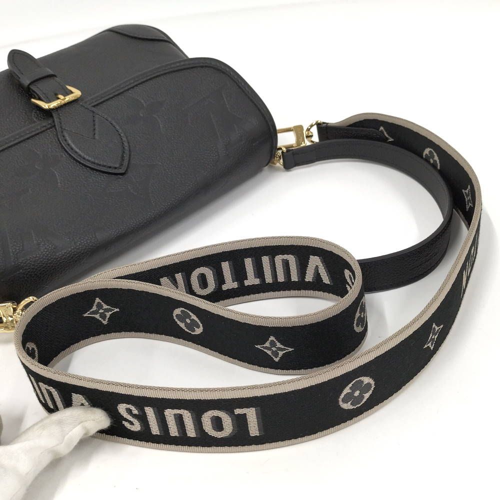 Louis Vuitton Diane Monogram Empreinte Noir Shoulder Bag — view 4