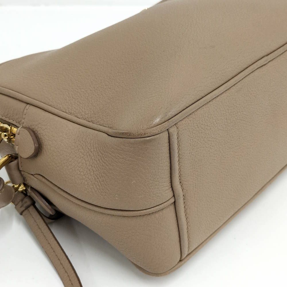 Prada Zipper Shoulder Bag Leather Beige — view 4