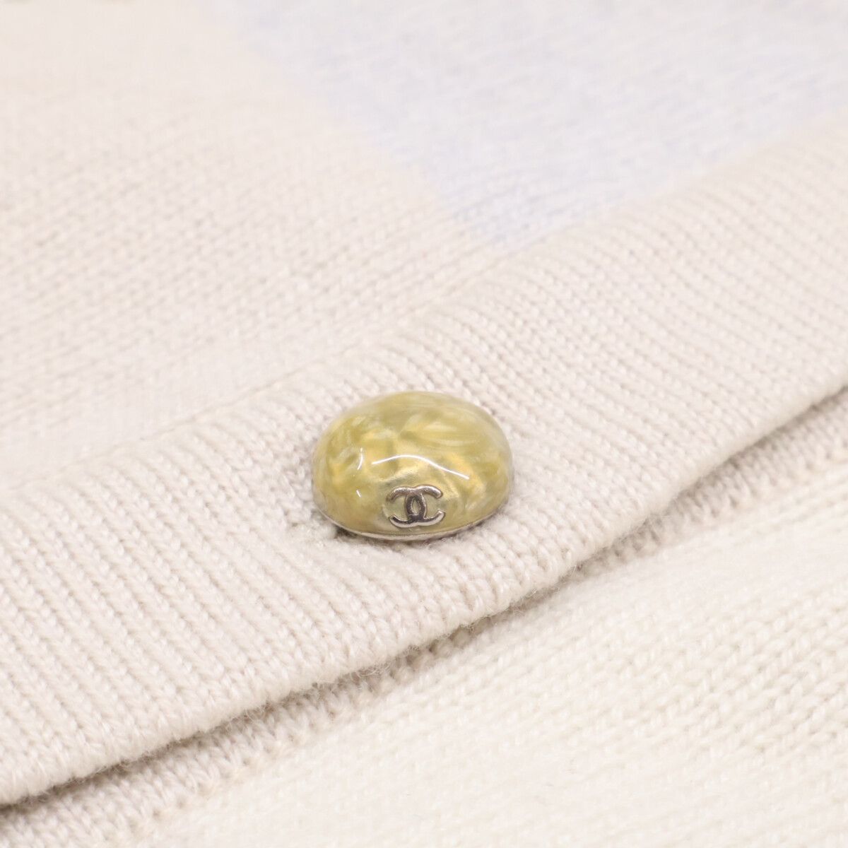 Chanel Cashmere Knit Cardigan 42 — view 6