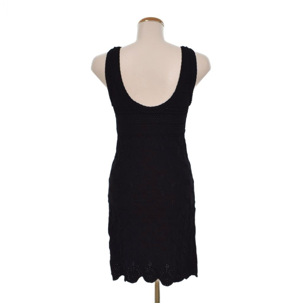Chanel Sleeveless Neck Pencil Line Mini Crochet Dress 38 Black — view 2
