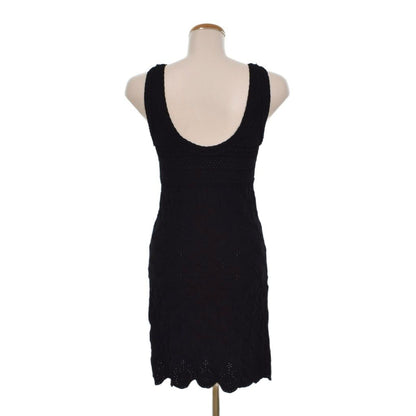 Chanel Sleeveless Neck Pencil Line Mini Crochet Dress 38 Black — view 2
