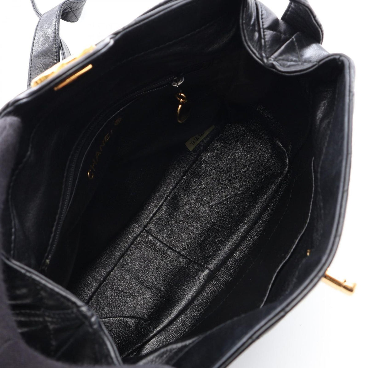 Chanel Shoulder Bag Quilted Black Lambskin — view 3