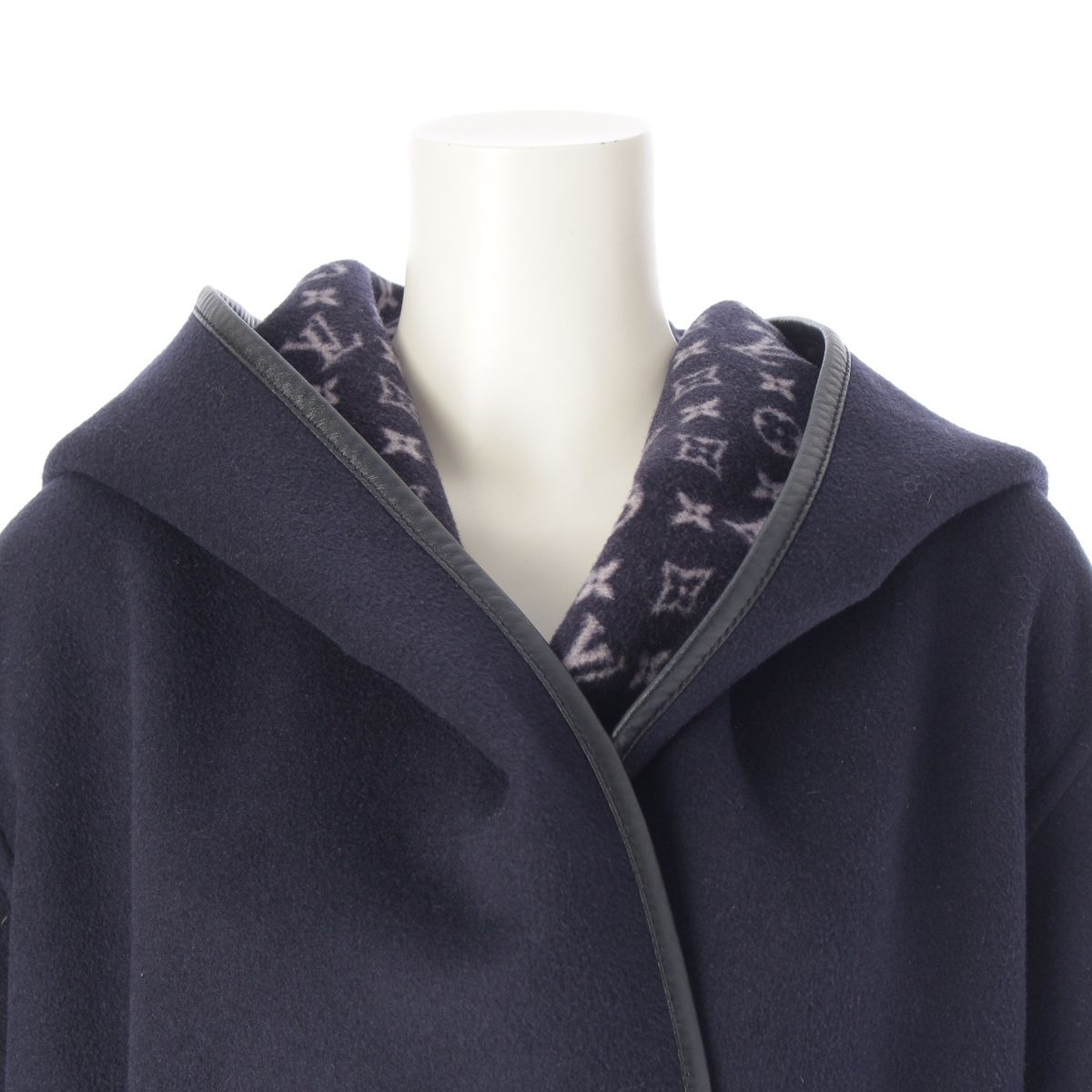 Louis Vuitton Wool Silk Monogram Wrap Footed Coat FF Navy 38 — view 5