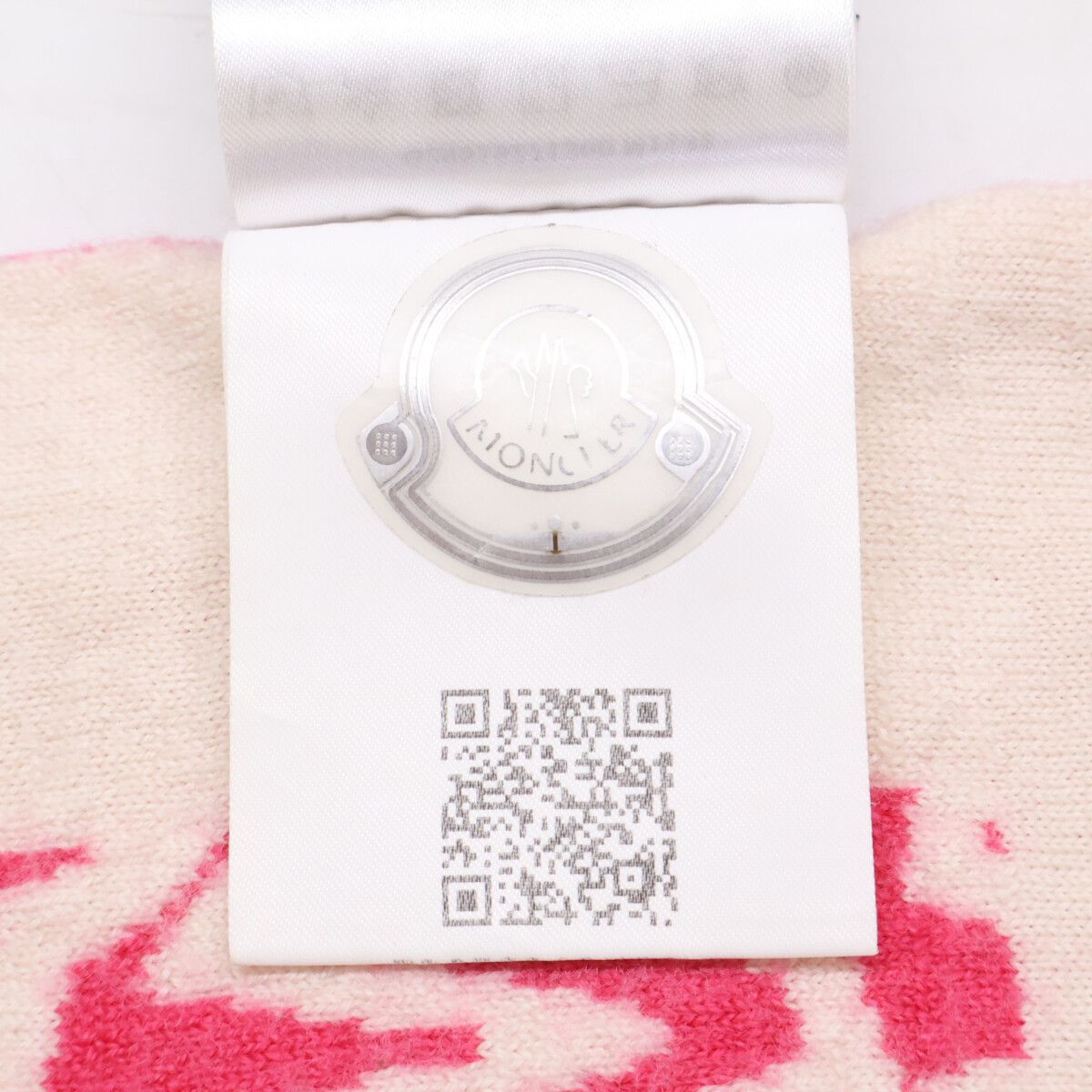 Moncler Coperta Tricot Wool Rubber Patch Logo All Over Pattern — view 7
