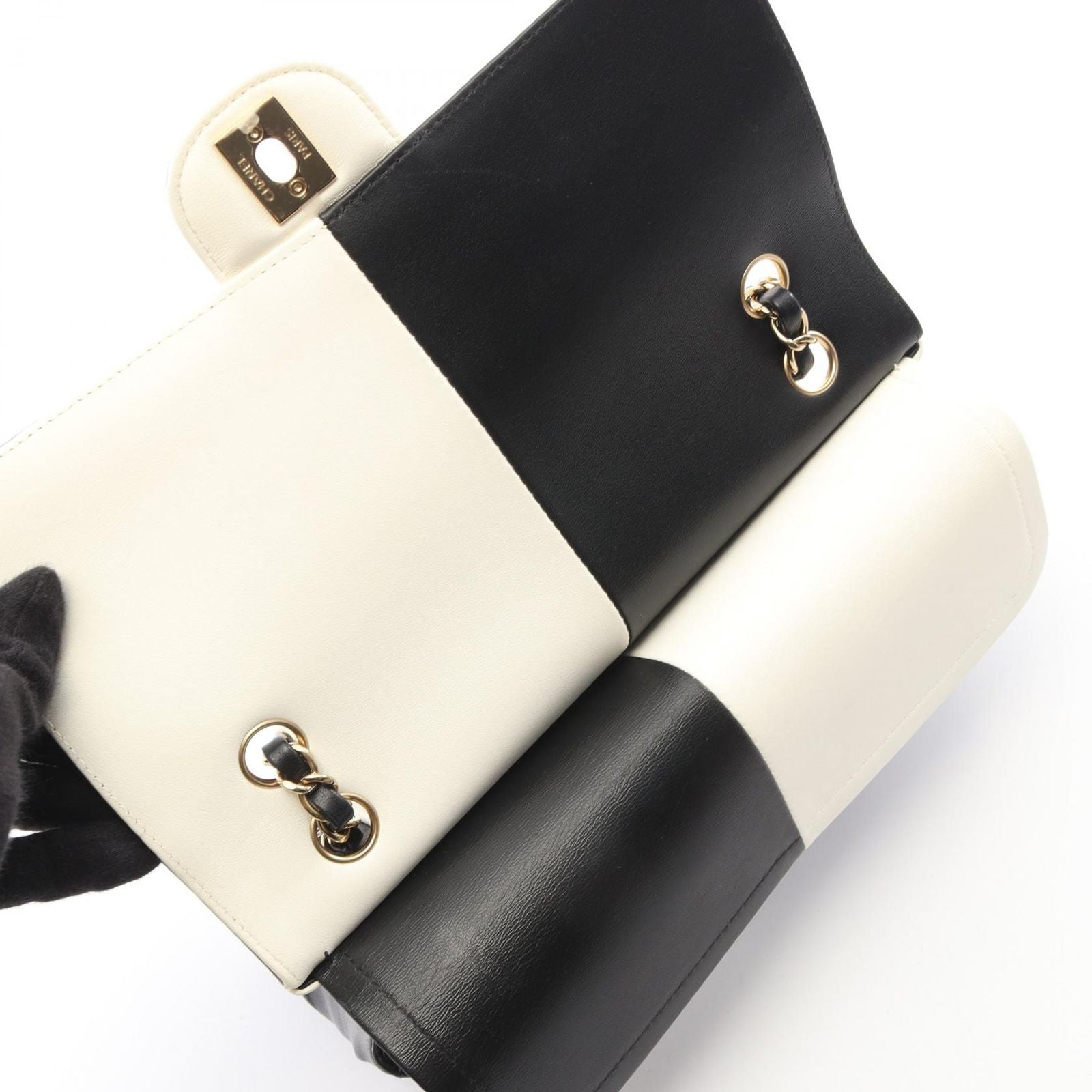 Chanel Shoulder Bag Double Flap Bicolor Black White Lambskin Chain — view 6