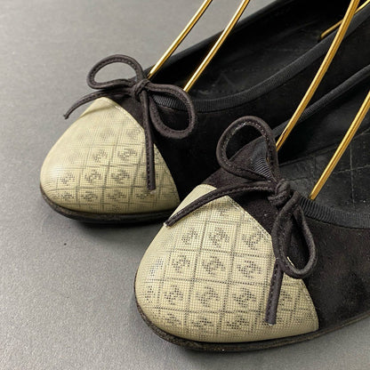 Chanel CC Logo Ballet Shoes Flat Black Suede Ribbon 35.5 — view 5