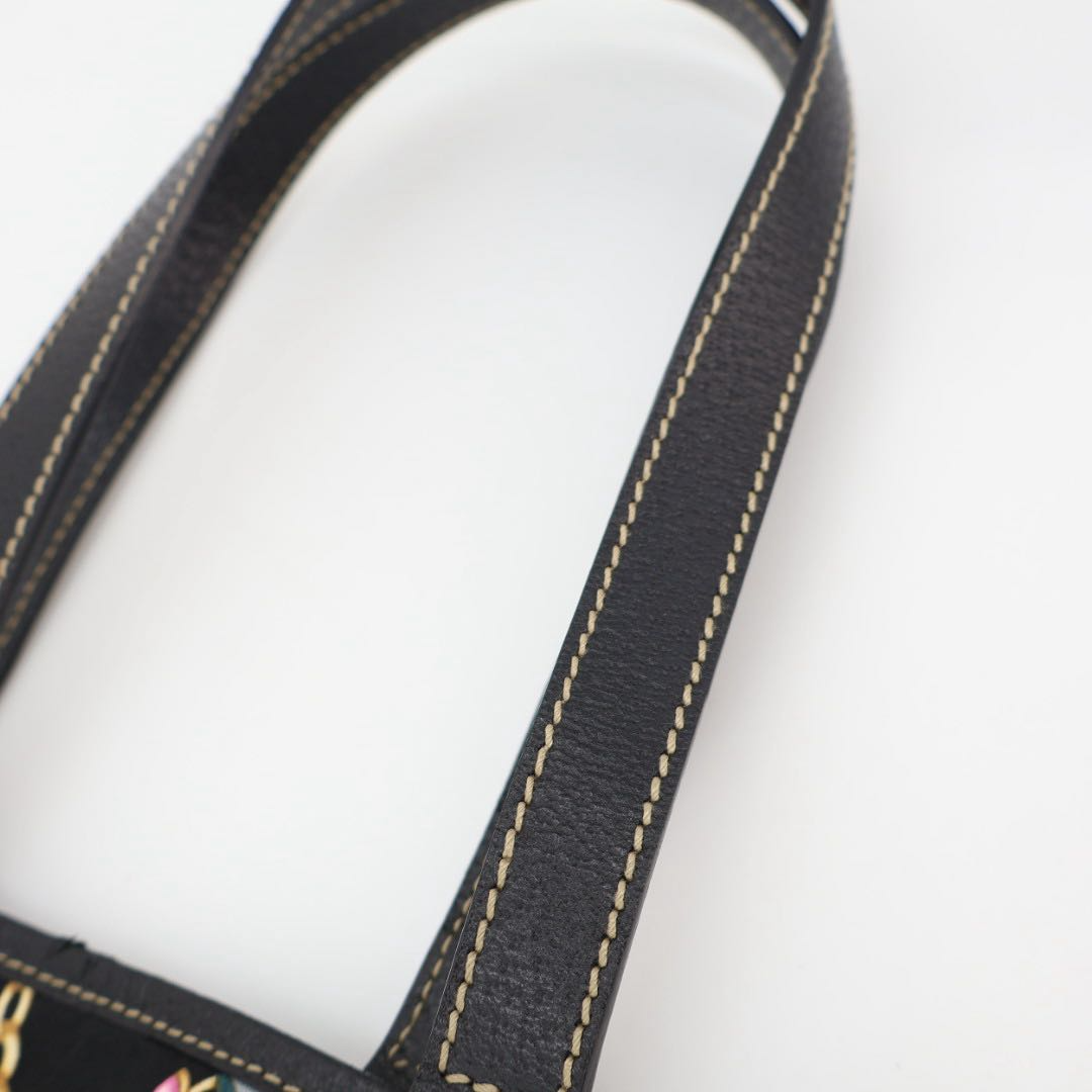 Gucci Chain Pattern Tote Shoulder Bag — view 5