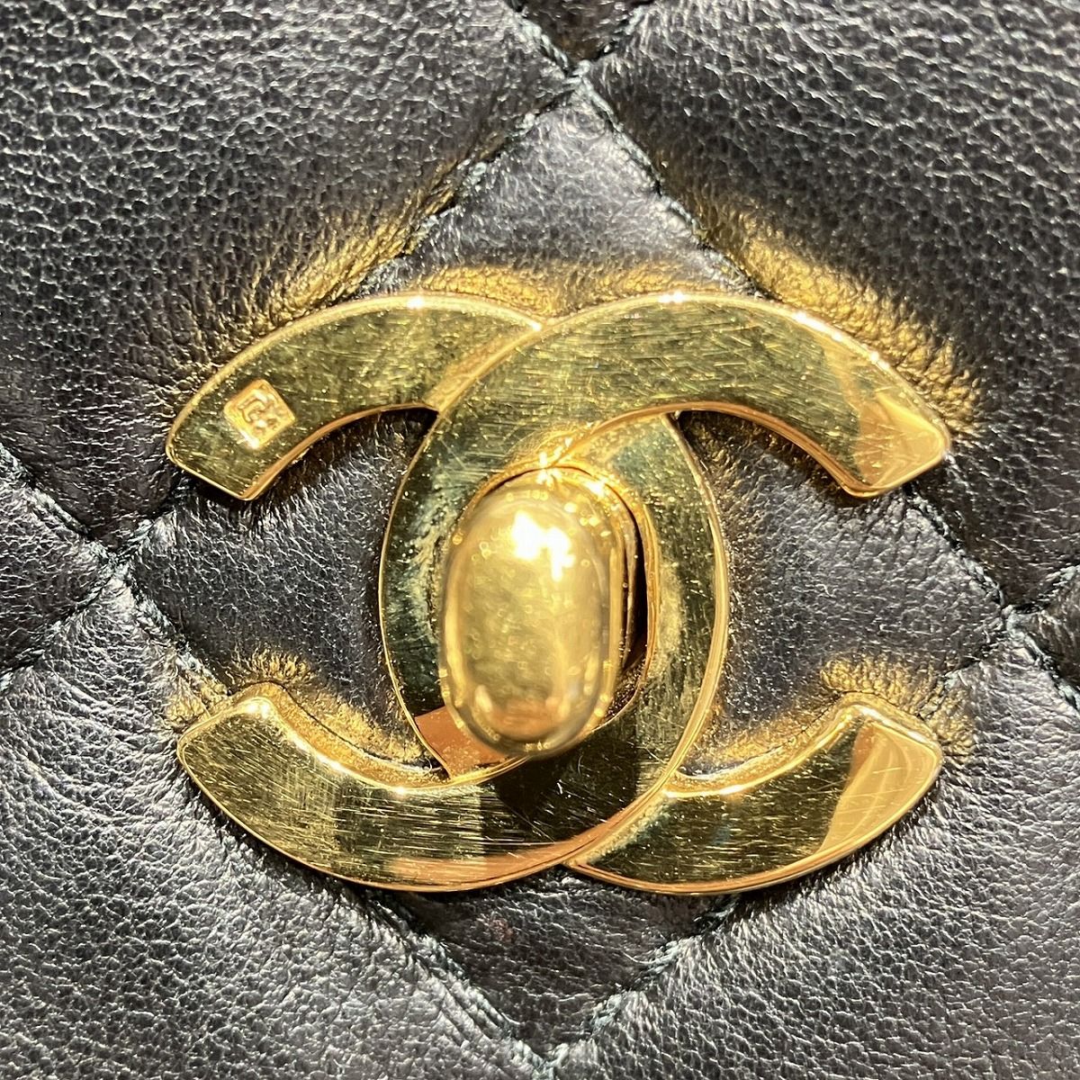 Chanel Quilted Shoulder Bag Lambskin — view 7