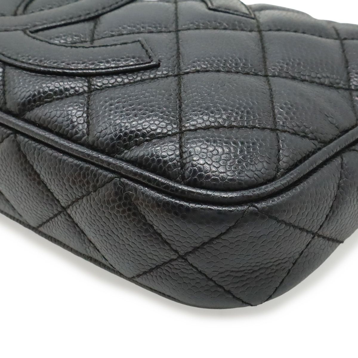 Chanel Quilted CC Logo Chain Shoulder Bag Caviar Leather Black Gold — view 3