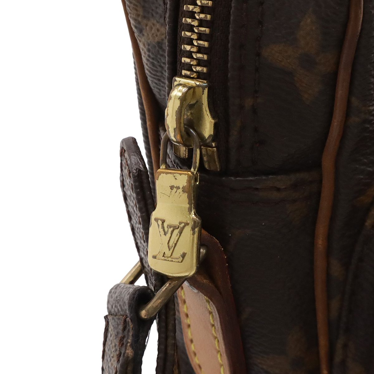 Louis Vuitton Monogram Amazon Shoulder Bag Pochette — view 4