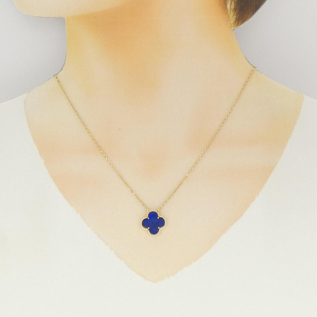 Van Cleef & Arpels Vintage Alhambra Necklace — view 5