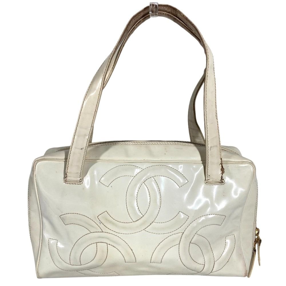 Chanel Shoulder Bag Logo Triple Coco CC Patent White — view 2