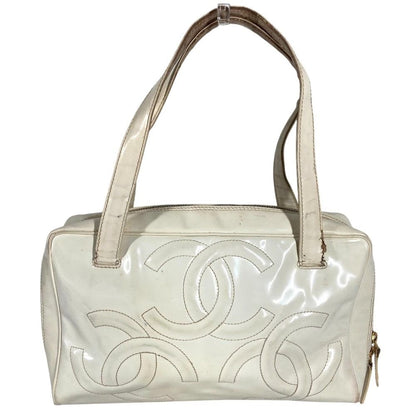 Chanel Shoulder Bag Logo Triple Coco CC Patent White — view 2