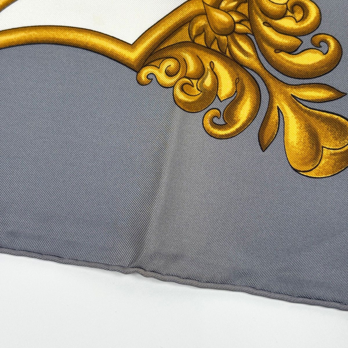 Hermes Carre 90 Les Chevaux Des Moghols Mughal Dynasty Horse Scarf Silk Gray — view 3