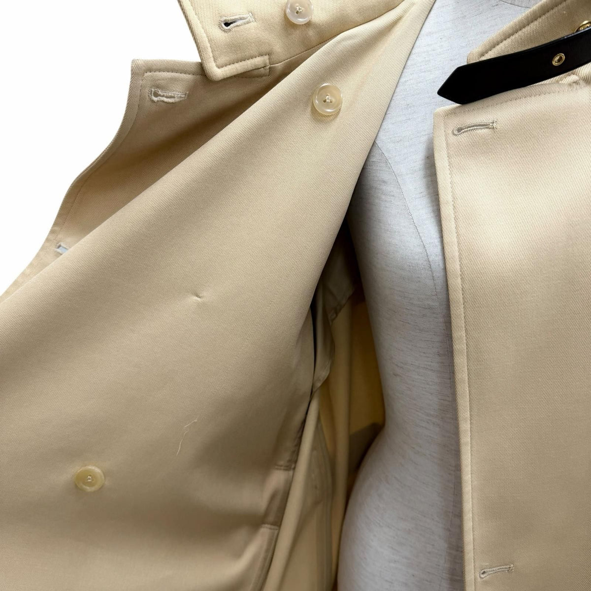 Louis Vuitton Wool Blend LV Logo Gold Button Belt Color Trench Coat Beige 38 — view 5