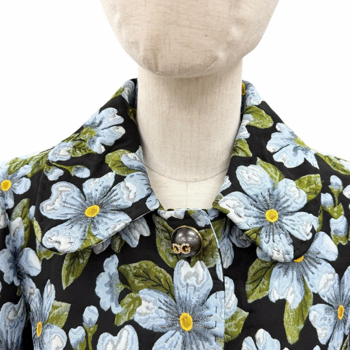 Dolce & Gabbana Logo Button Flower with Stone Jacquard Coat Black Multi 40 — view 4