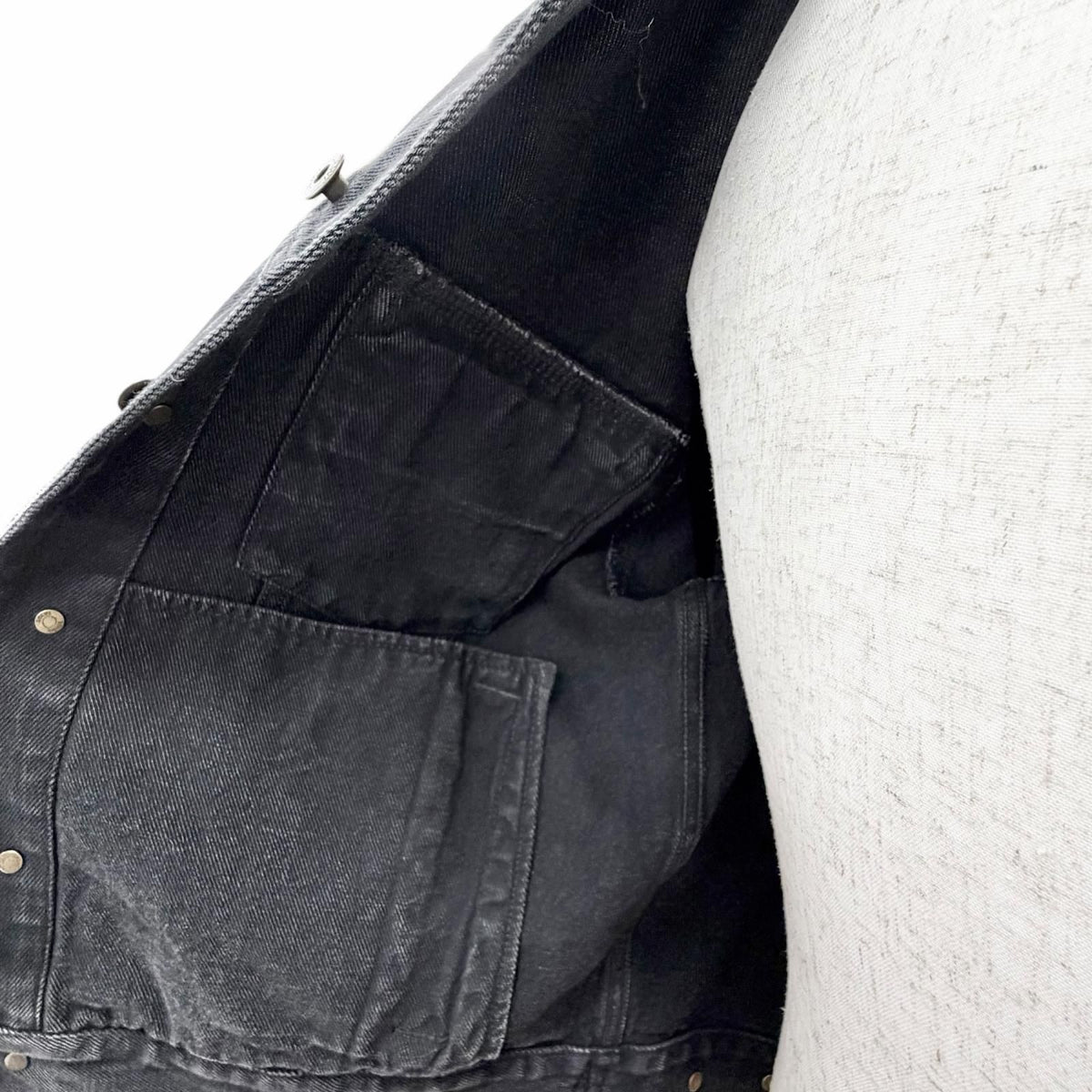 Loewe Suna Fujita Collaboration Mandragora Loose Silhouette Denim Jacket Black — view 5