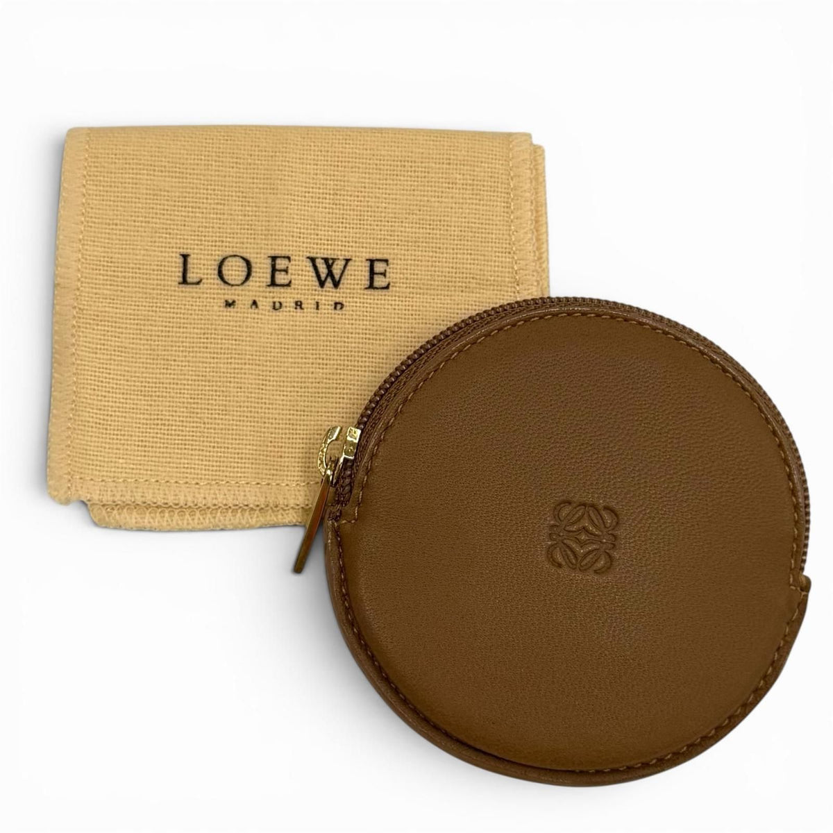 Loewe Sheepskin Anagram Round Zip Leather Coin Case Brown — view 2