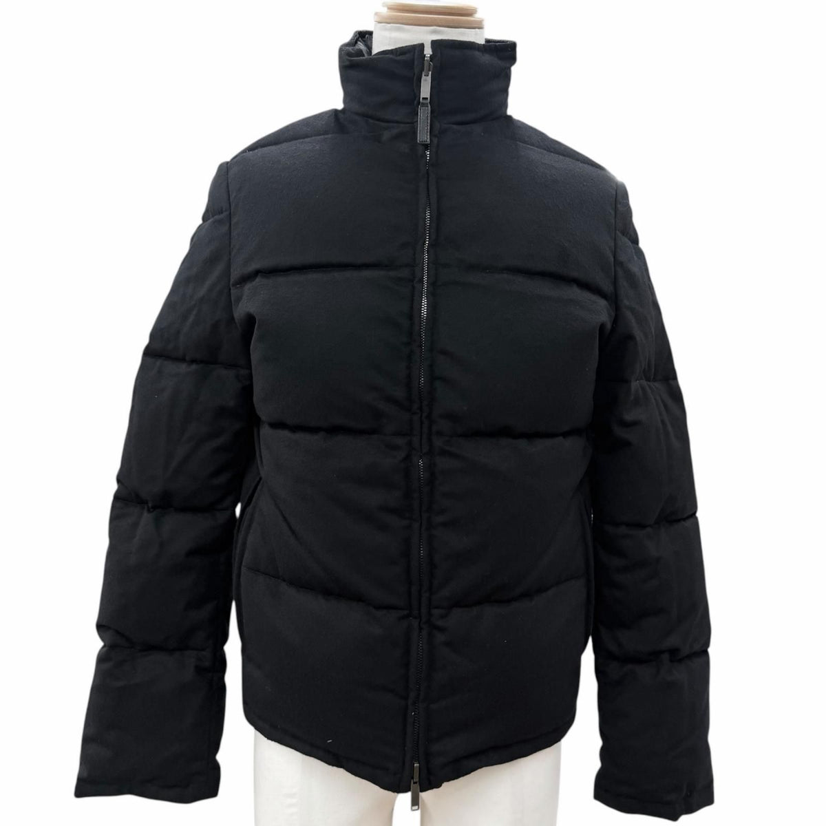 Gucci Vintage Wool Era Logo Button Reversible Down Jacket 44 — view 2