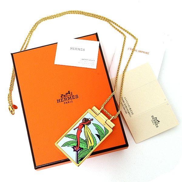 Hermes On The Beach Mirror Compact Pendant With Necklace Gold Multicolor — view 2