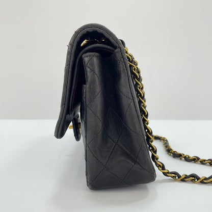 Chanel Shoulder Bag Quilted 25 — view 5
