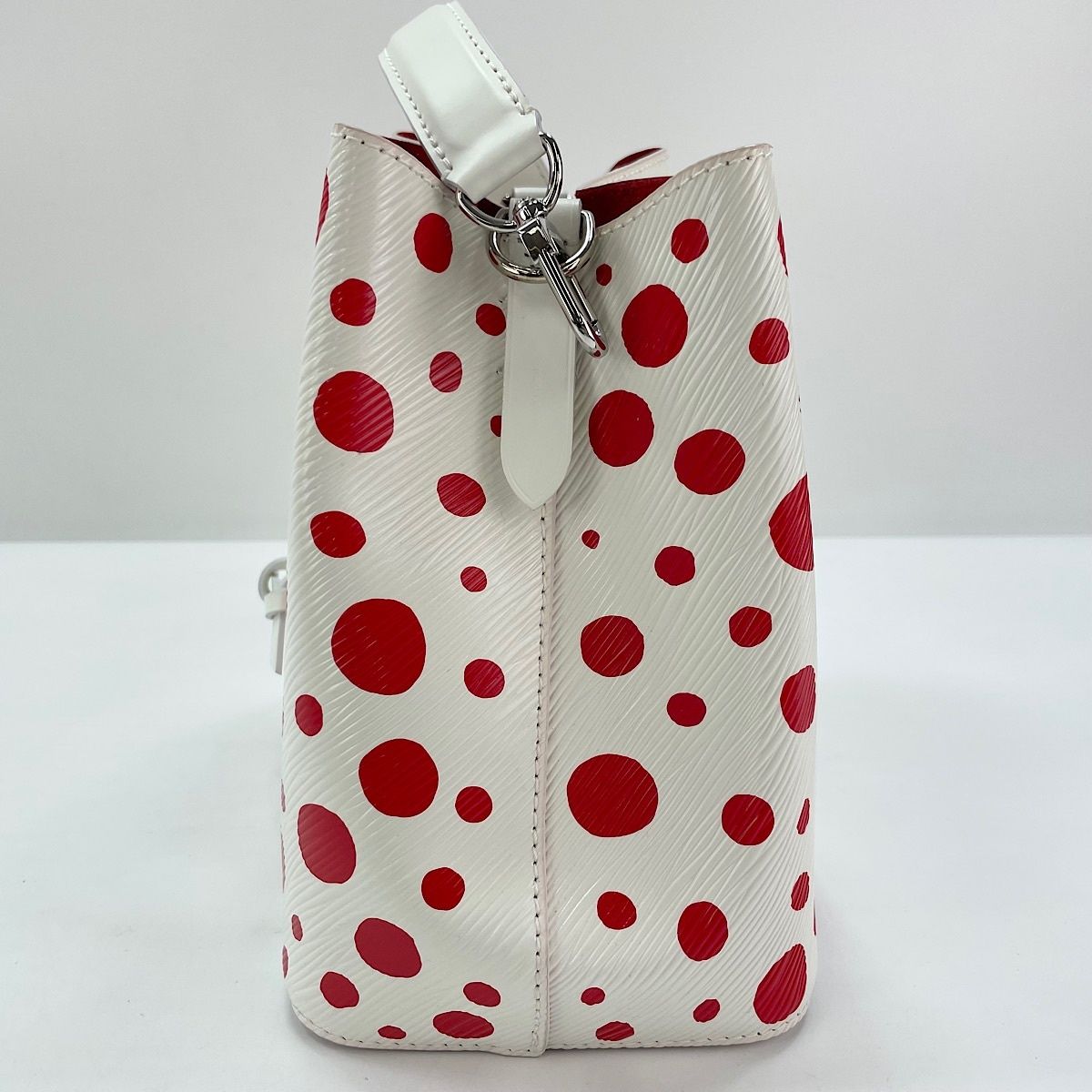 Louis Vuitton Handbag Yayoi Kusama Neo Noe BB — view 6