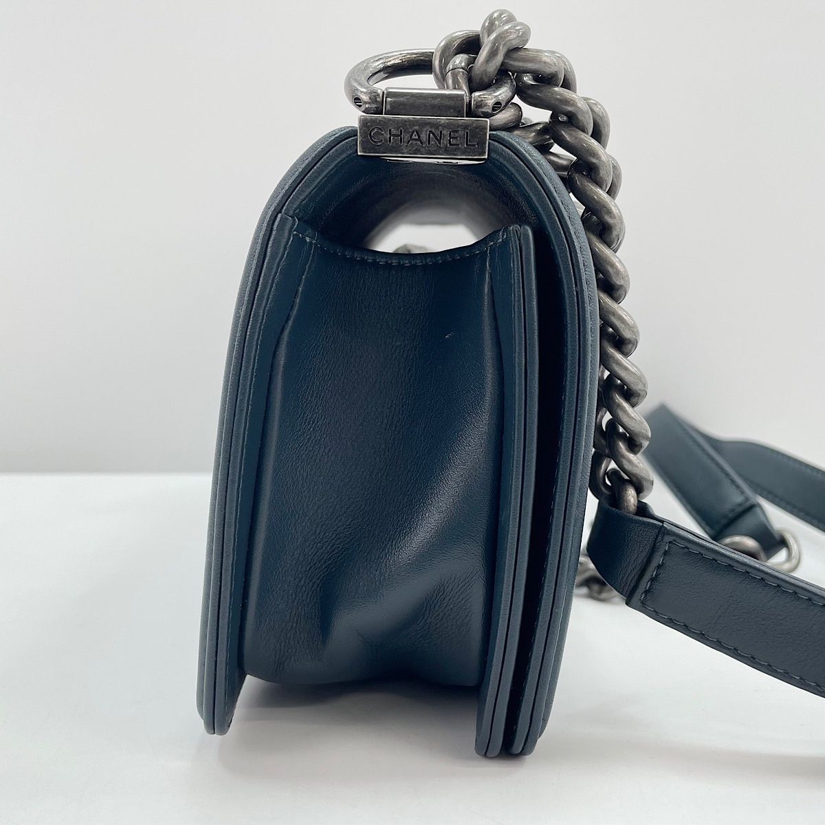 Chanel Shoulder Bag Boy Small — view 6
